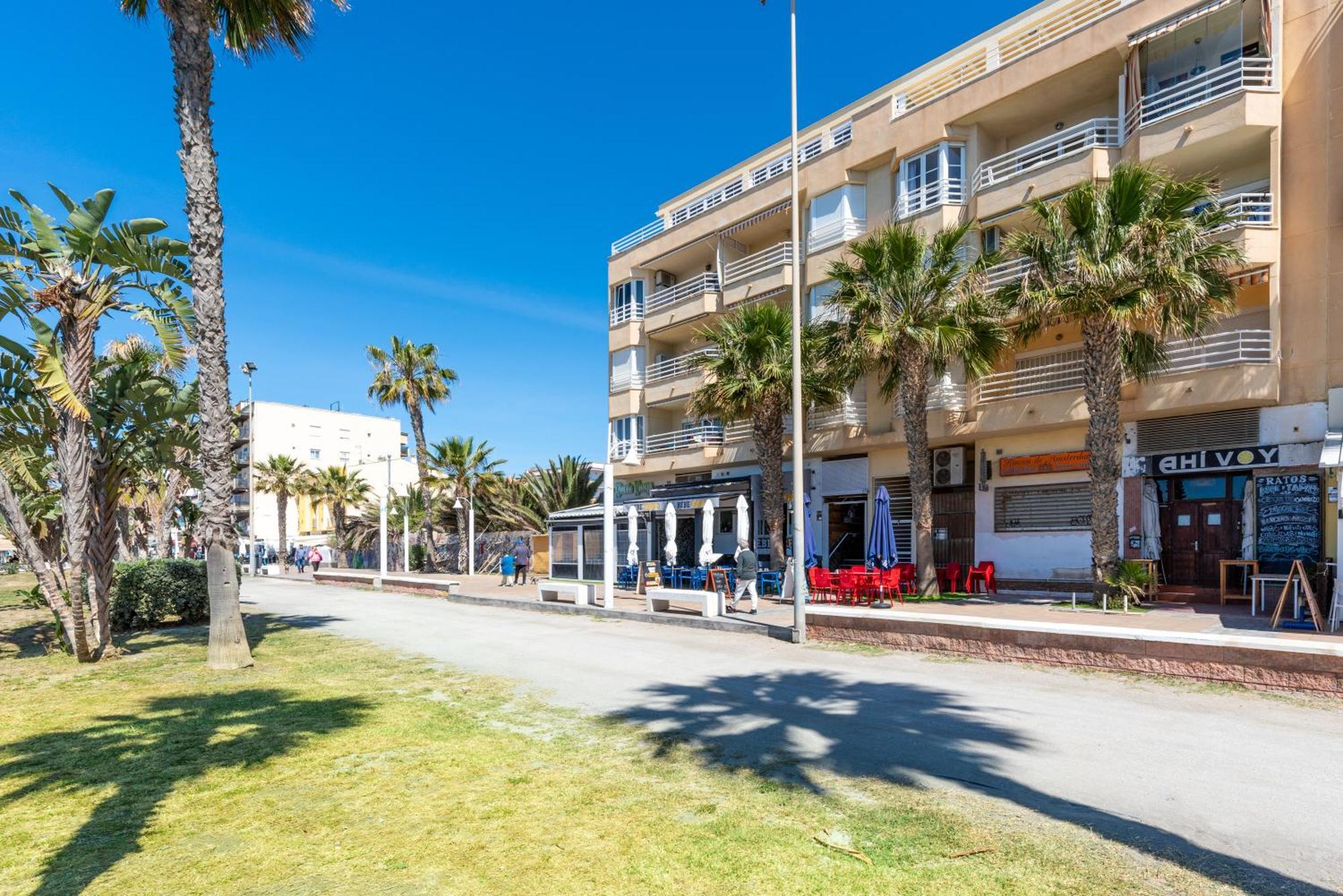 Wintowinrentals 1ª Linea De Playa, Parking Y Wifi Rincón de la Victoria Buitenkant foto